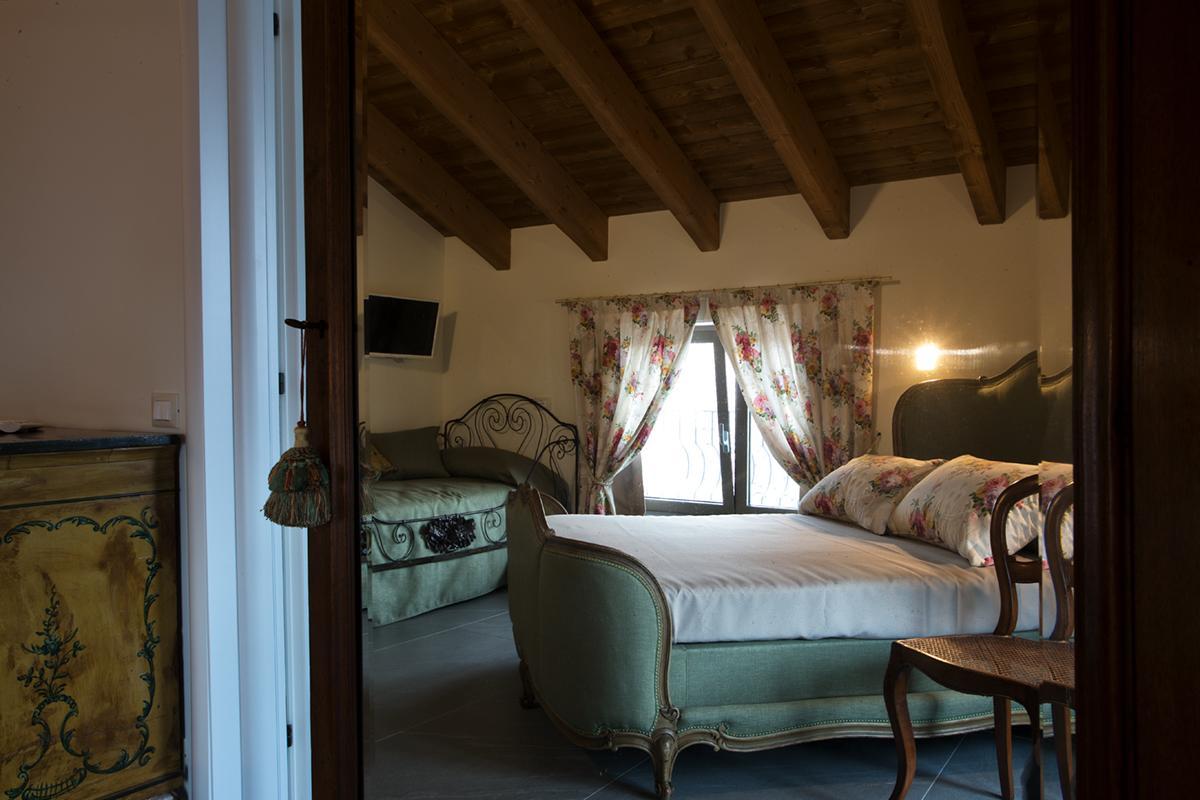 Agriturismo Tenuta Casteldardo Besenzone Exterior foto