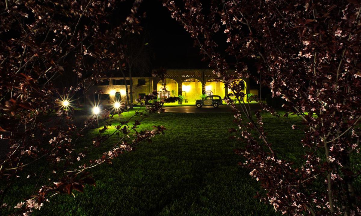Agriturismo Tenuta Casteldardo Besenzone Exterior foto